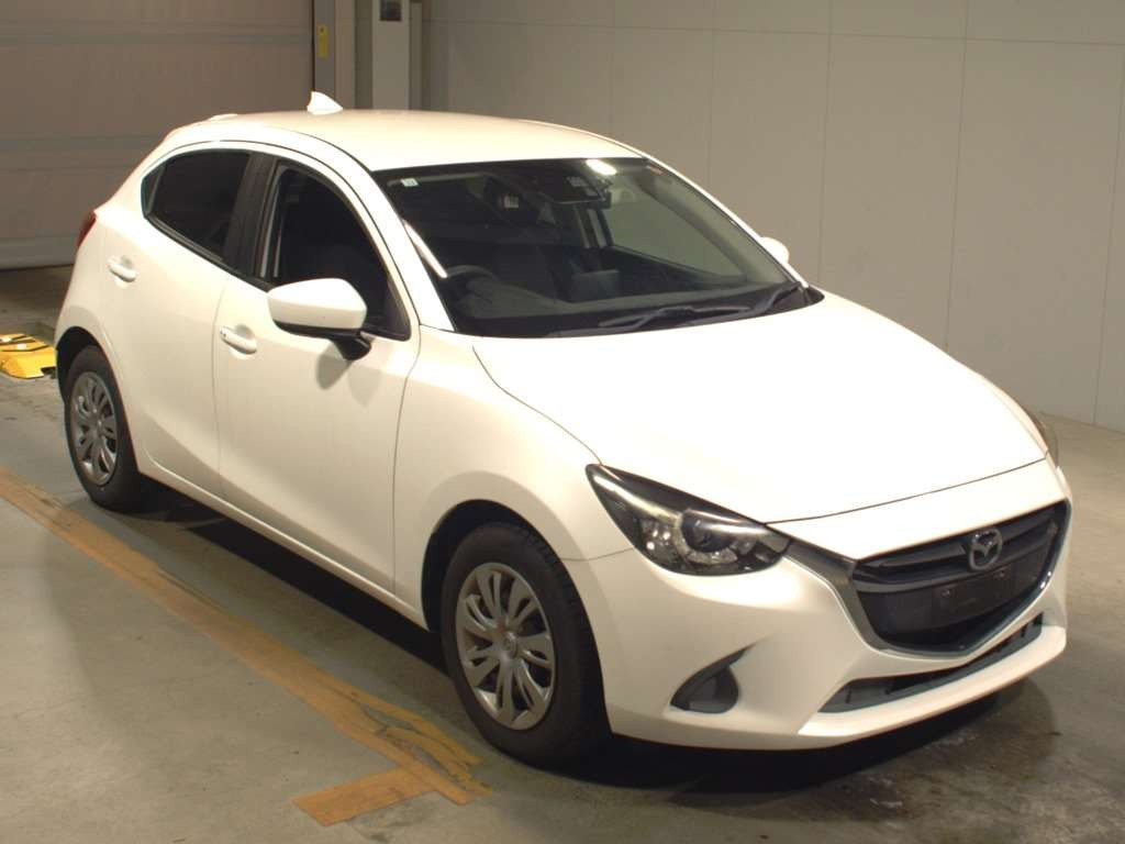 2016 Mazda Demio DJ3FS[2]