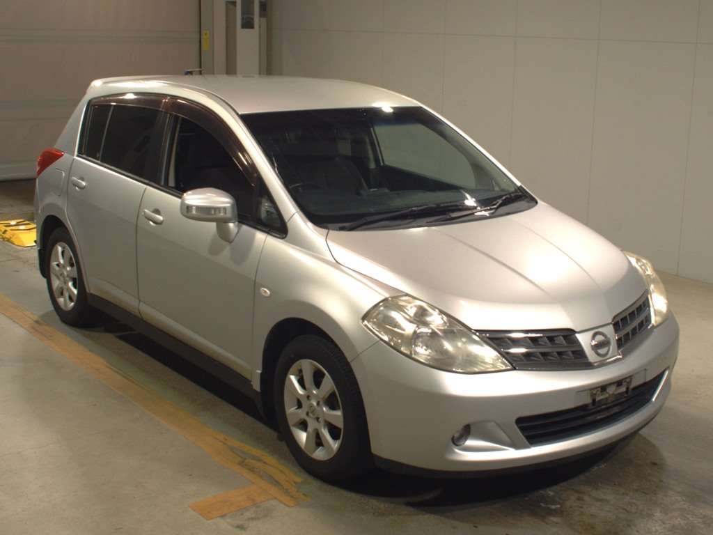 2008 Nissan Tiida C11[2]