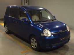 2006 Toyota Sienta