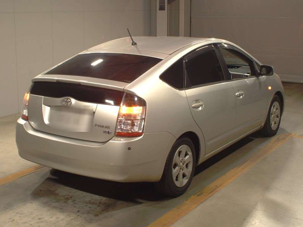 2004 Toyota Prius NHW20[1]