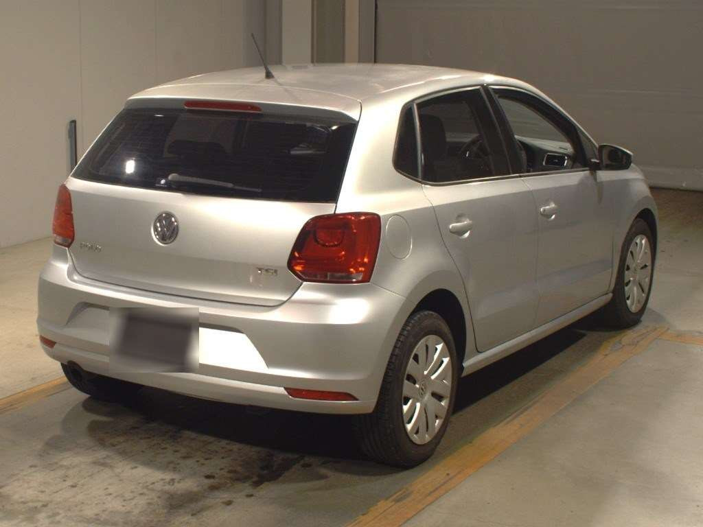 2011 Volkswagen Polo 6RCBZ[1]