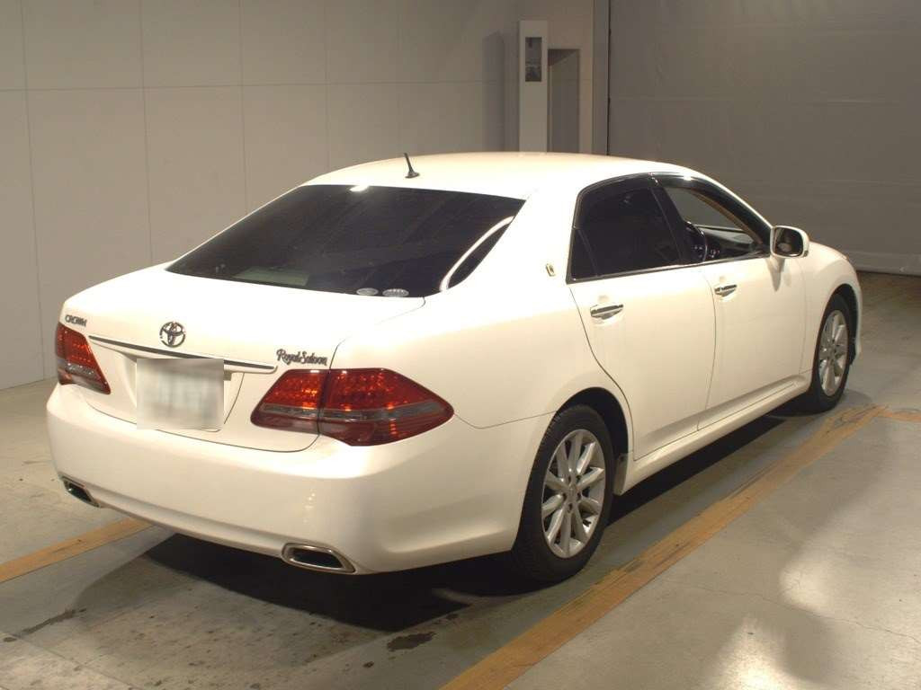 2008 Toyota Crown GRS202[1]