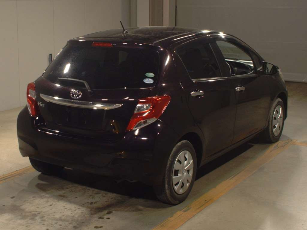 2015 Toyota Vitz KSP130[1]