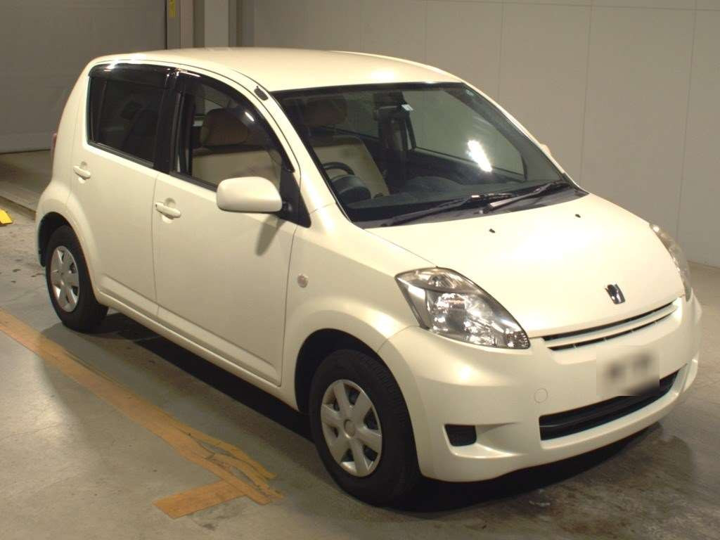 2010 Toyota Passo KGC10[2]