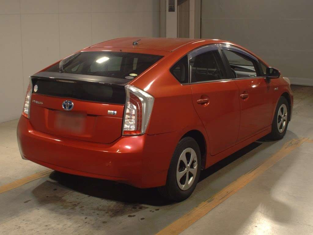 2013 Toyota Prius ZVW30[1]