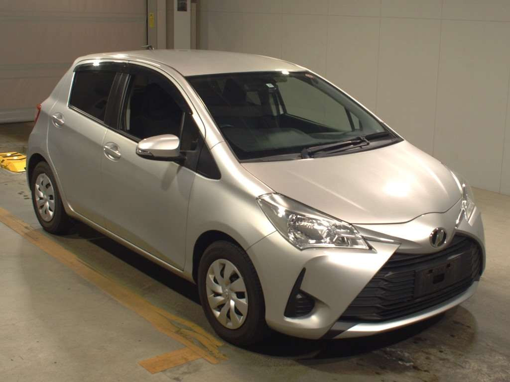 2019 Toyota Vitz NSP130[2]