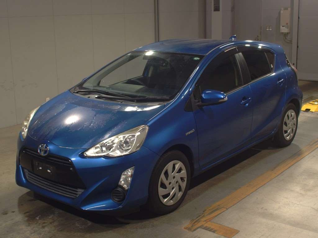 2015 Toyota Aqua NHP10[0]