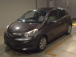 2011 Toyota Vitz