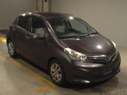 2011 Toyota Vitz