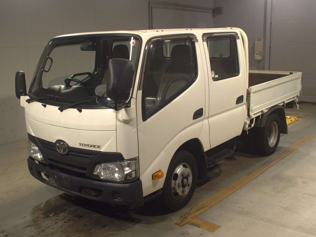 2017 Toyota Toyoace Truck XZU605[0]