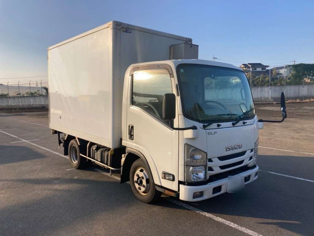 2018 Isuzu Elf Truck NLR85AN[2]