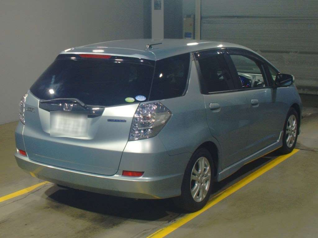 2012 Honda Fit Shuttle Hybrid GP2[1]