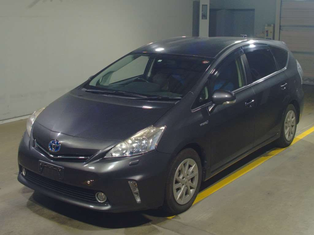 2012 Toyota Prius alpha ZVW41W[0]