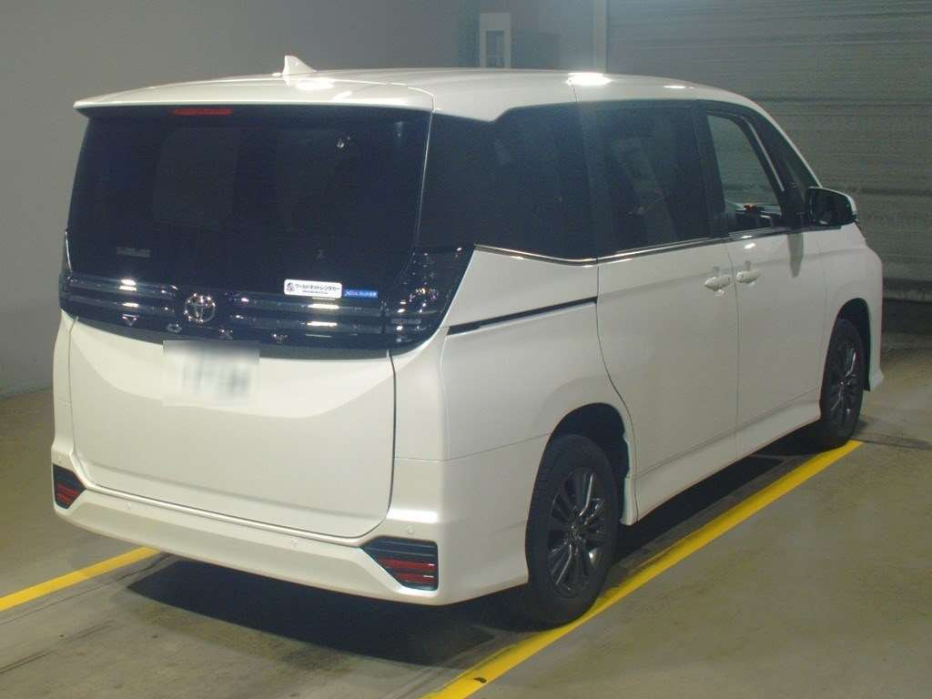 2024 Toyota Voxy MZRA95W[1]