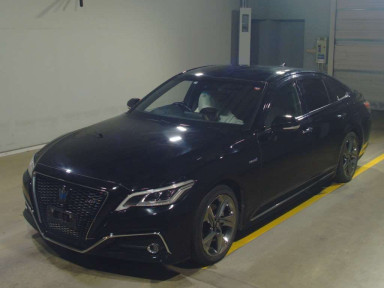 2019 Toyota Crown Hybrid