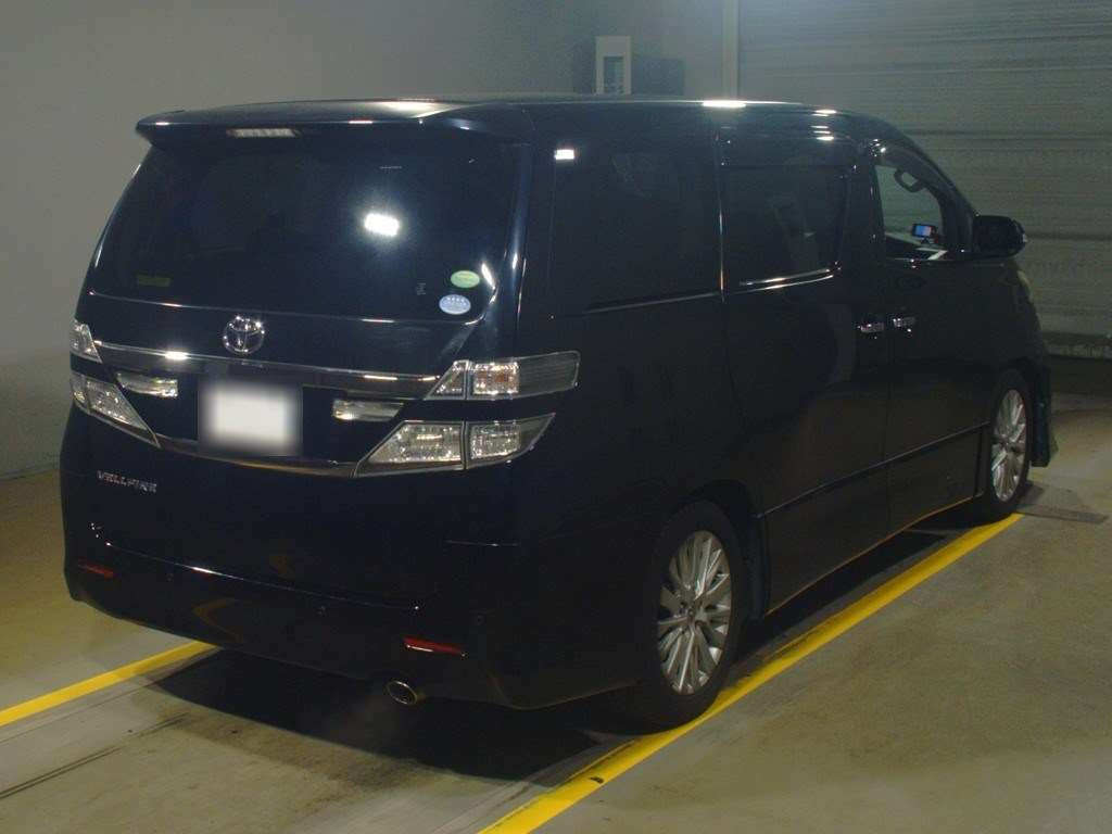 2013 Toyota Vellfire ANH20W[1]