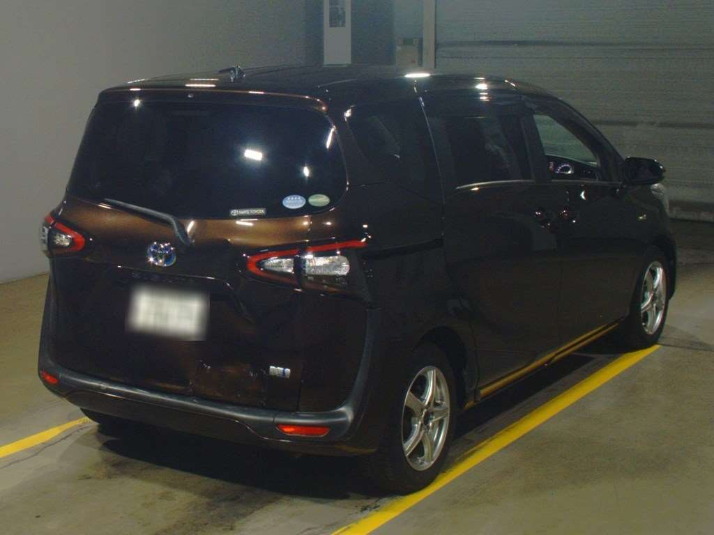 2016 Toyota Sienta NHP170G[1]