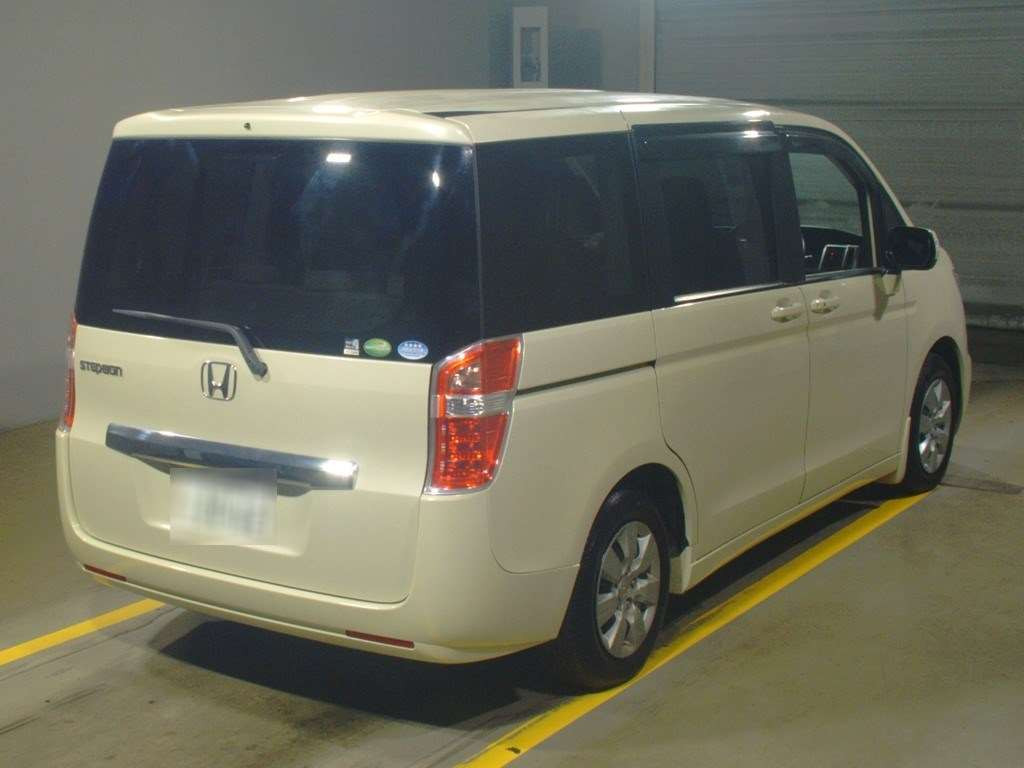 2012 Honda Step WGN RK1[1]