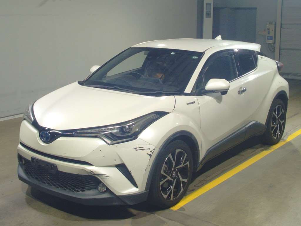 2018 Toyota C-HR ZYX10[0]