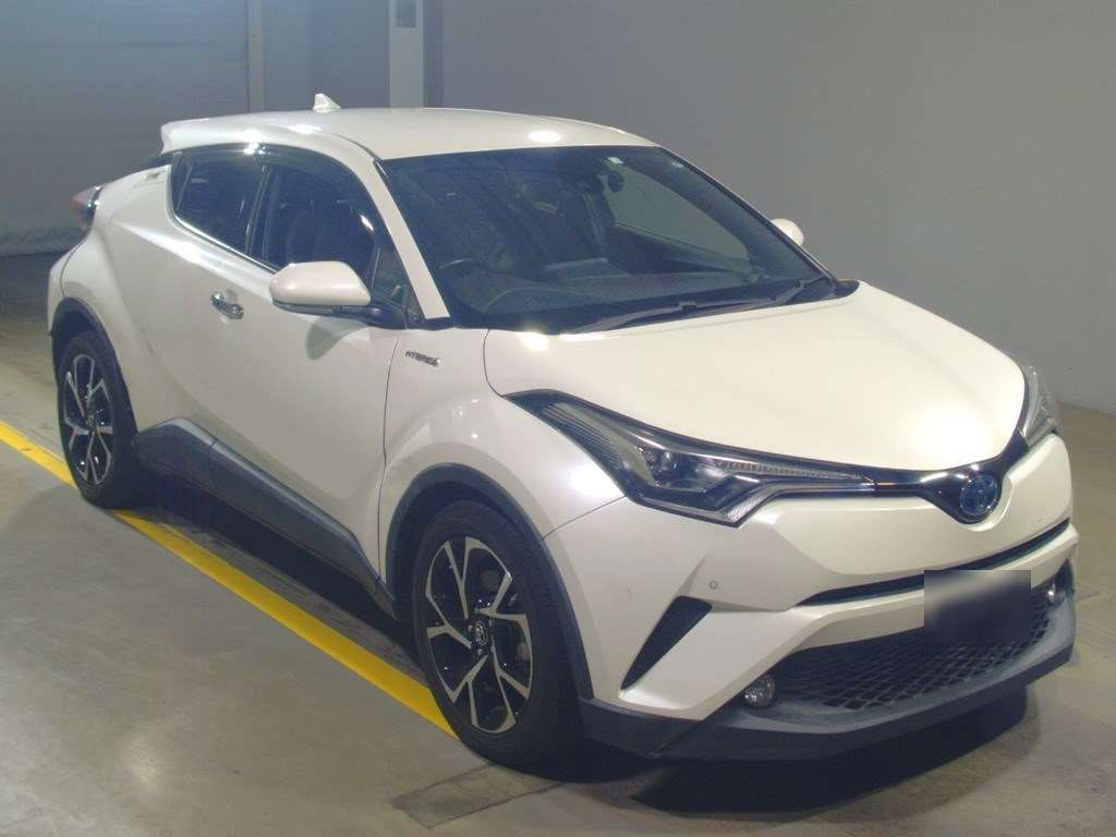 2018 Toyota C-HR ZYX10[2]