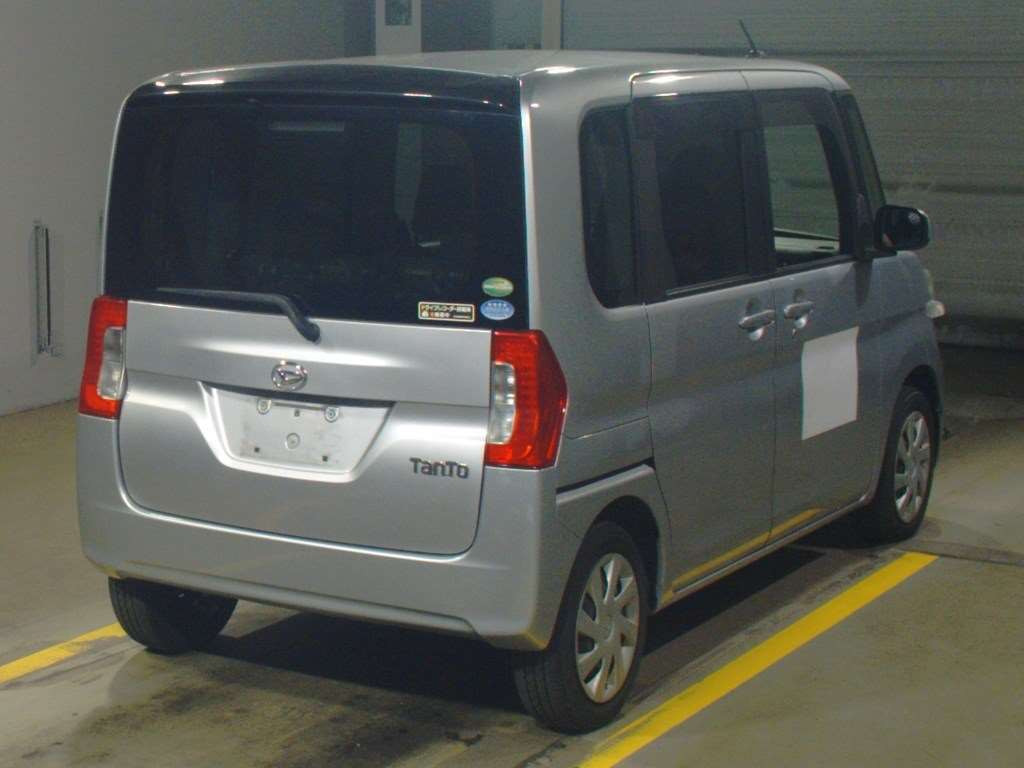 2017 Daihatsu Tanto LA600S[1]