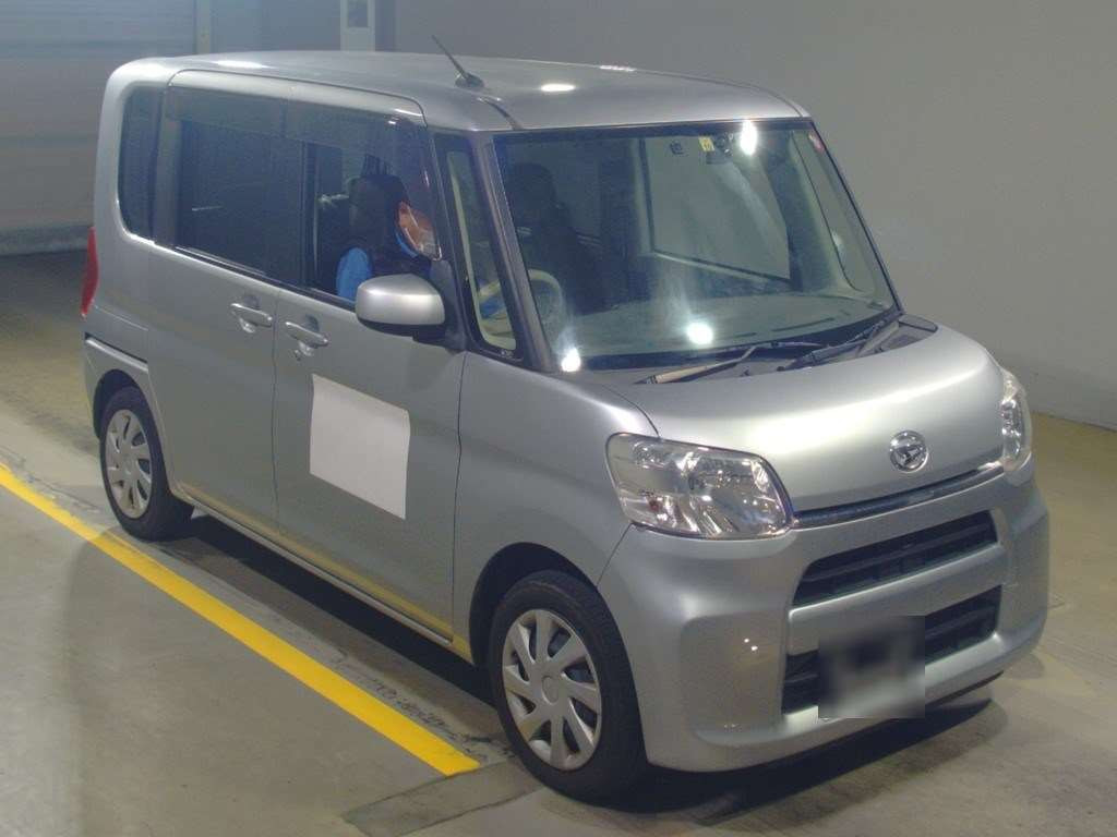 2017 Daihatsu Tanto LA600S[2]