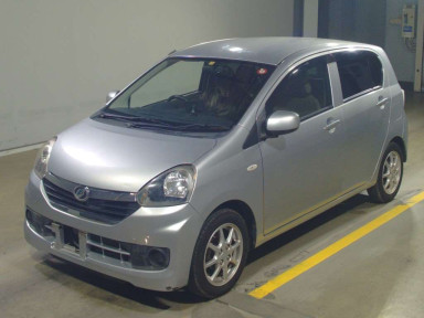 2013 Daihatsu Mira es