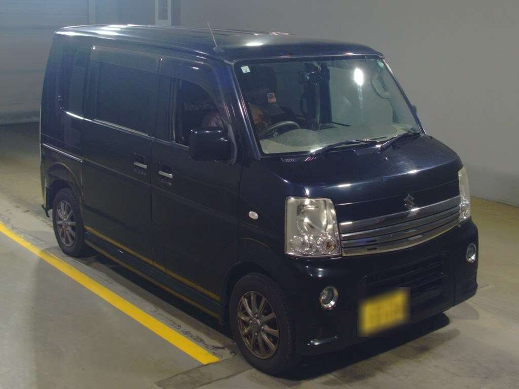 2013 Suzuki Every Wagon DA64W[2]