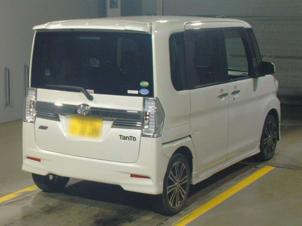 2014 Daihatsu Tanto Custom LA600S[1]