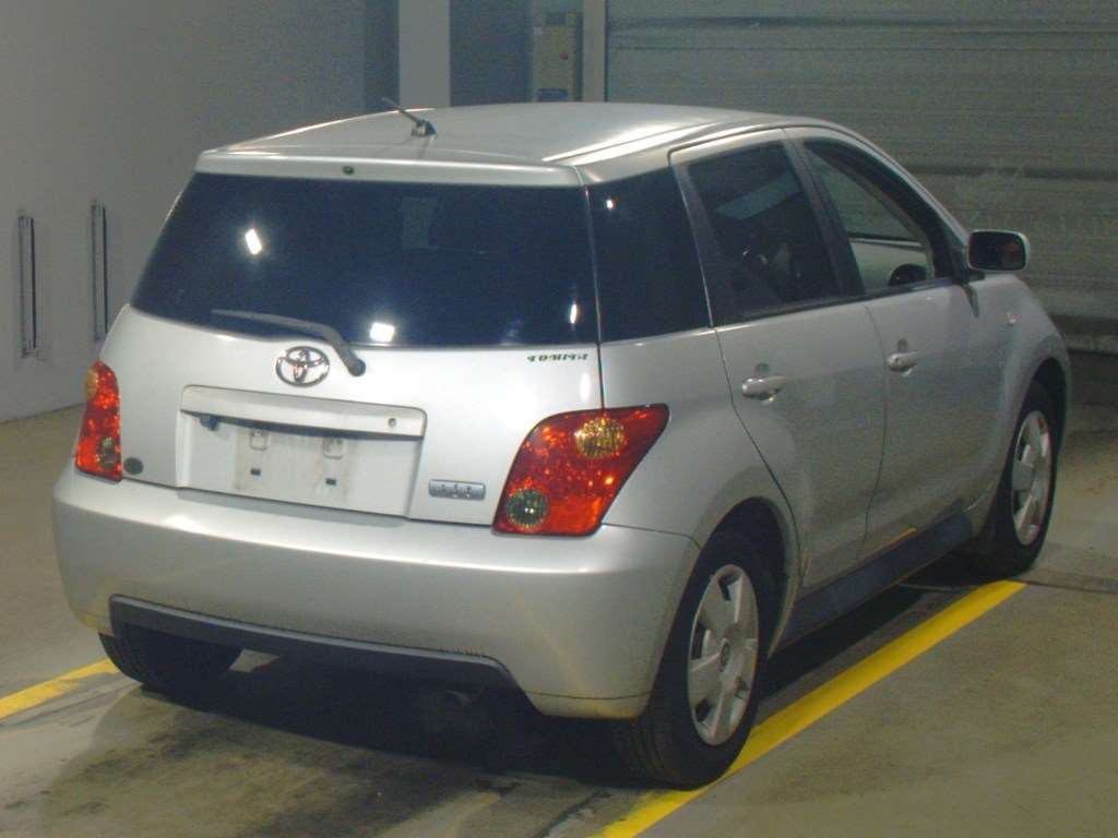 2003 Toyota IST NCP60[1]