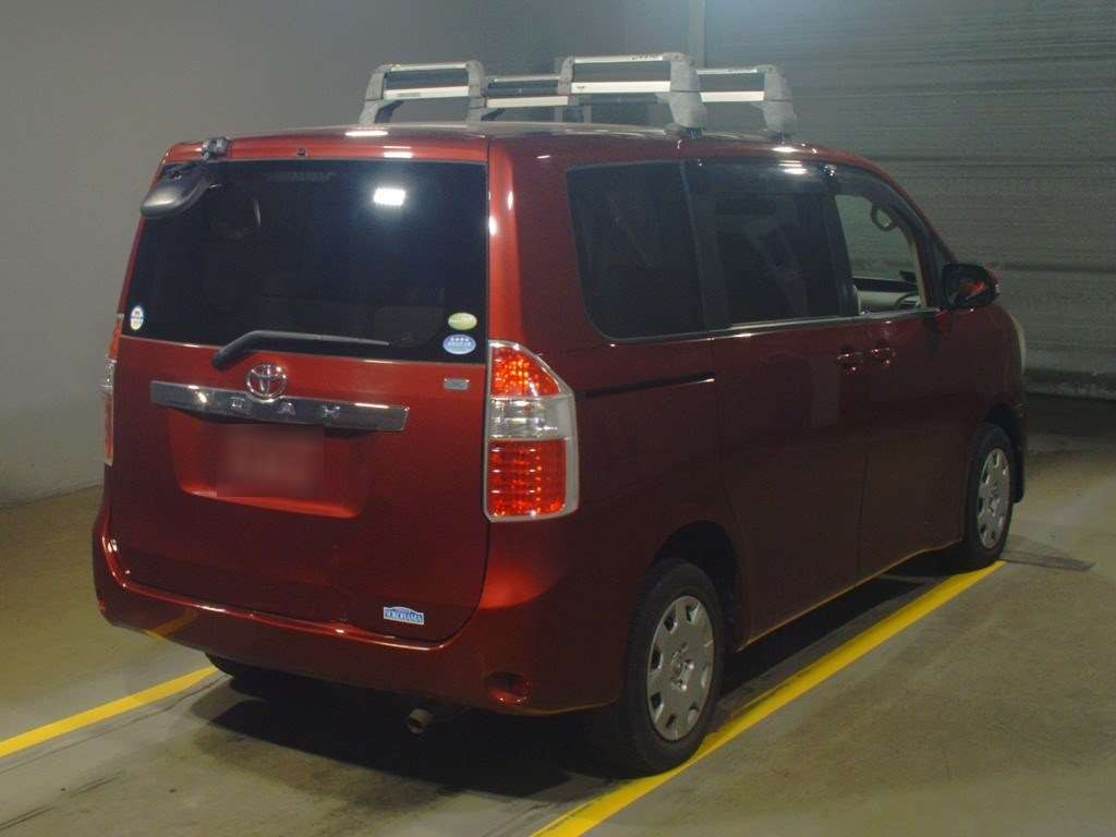 2008 Toyota Noah ZRR75G[1]