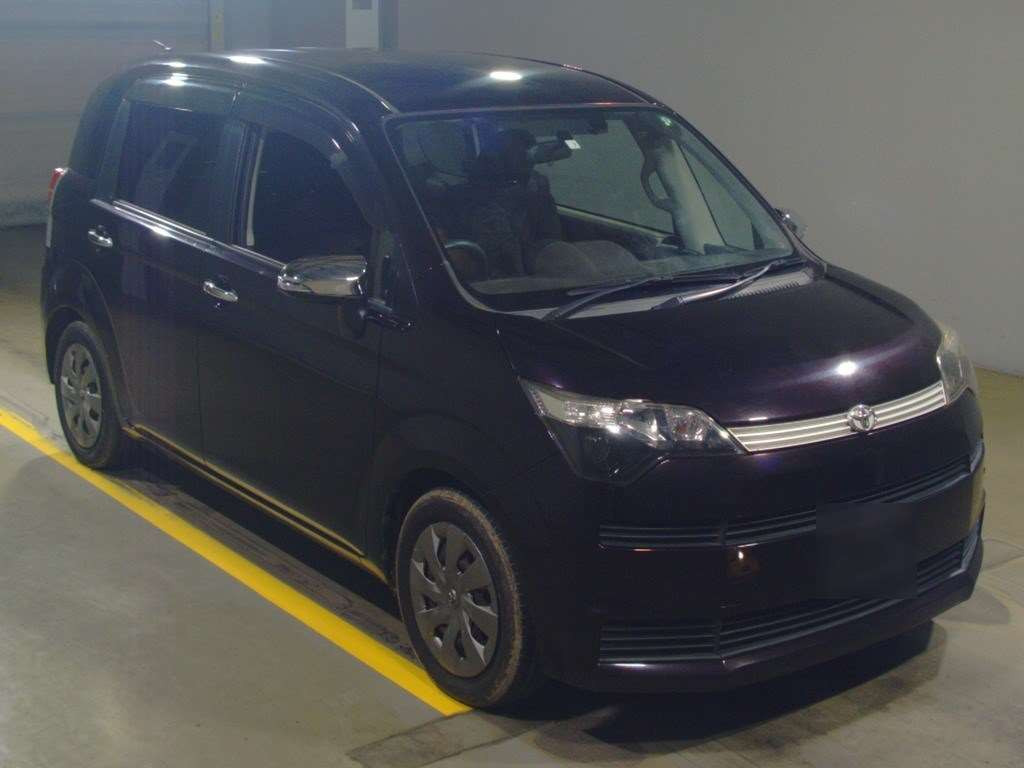 2014 Toyota Spade NCP141[2]