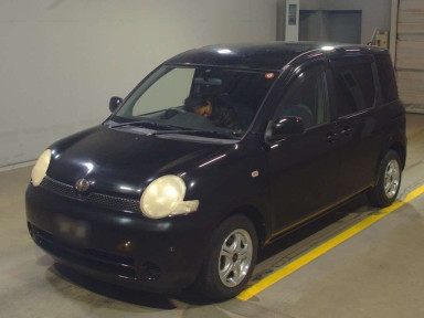 2004 Toyota Sienta