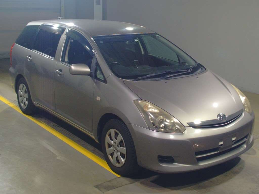 2006 Toyota Wish ZNE10G[2]