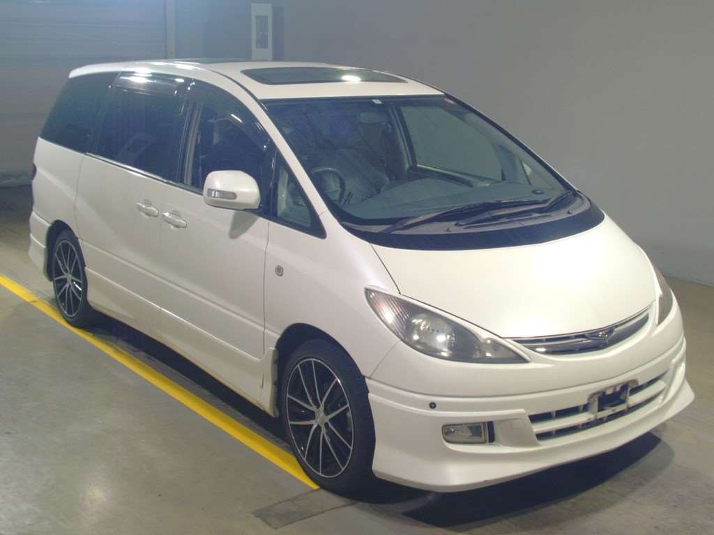 2001 Toyota Estima ACR30W[2]