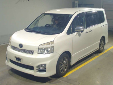 2012 Toyota Voxy