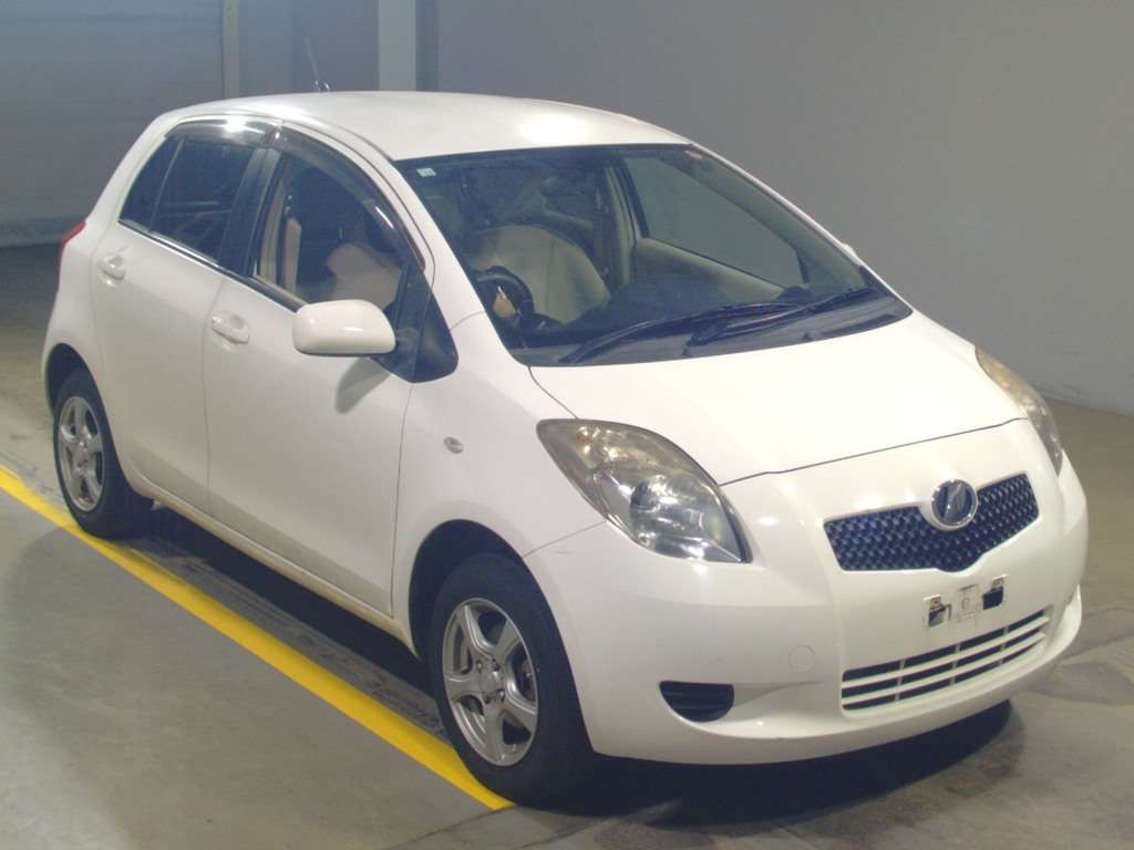 2006 Toyota Vitz NCP95[2]