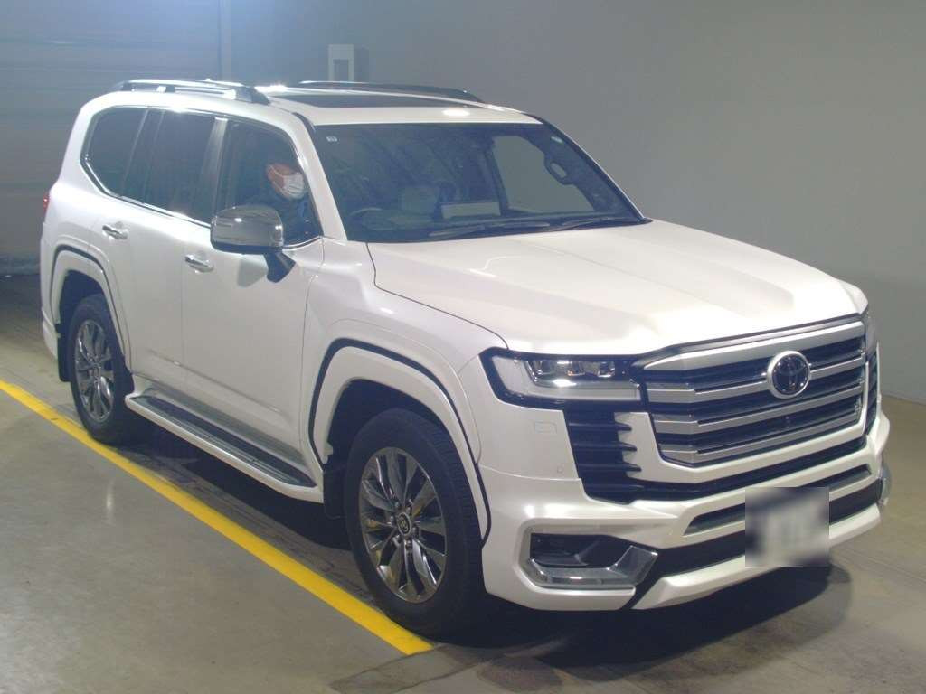 2022 Toyota Land Cruiser FJA300W[2]