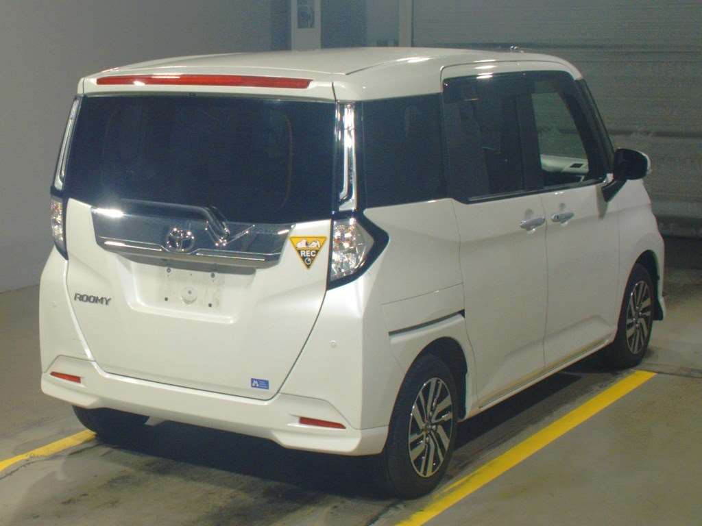 2021 Toyota Roomy M900A[1]