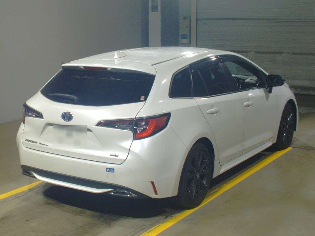 2021 Toyota Corolla Touring Wagon ZWE211W[1]