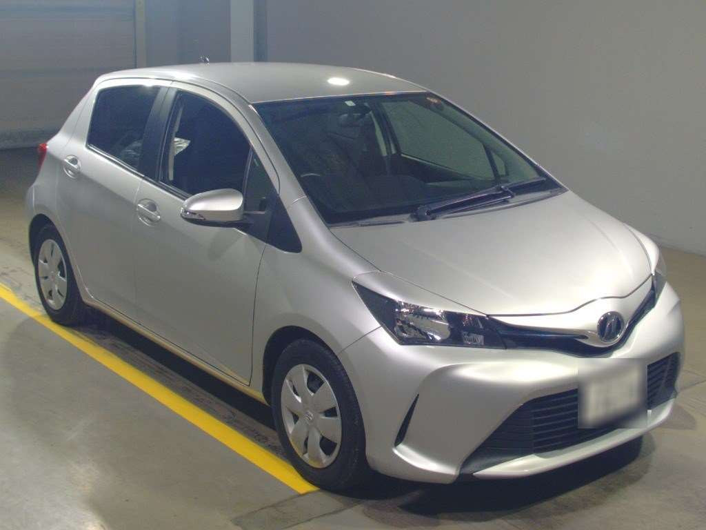 2014 Toyota Vitz NSP130[2]