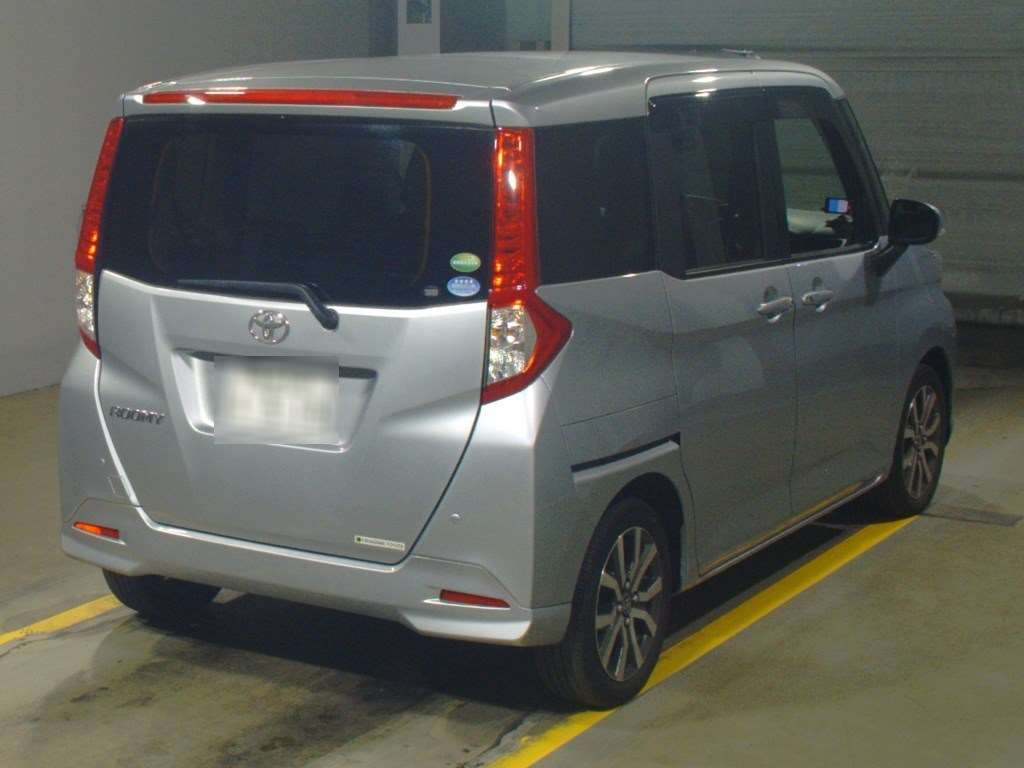 2018 Toyota Roomy M900A[1]