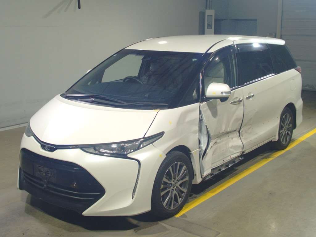 2019 Toyota Estima ACR50W[0]