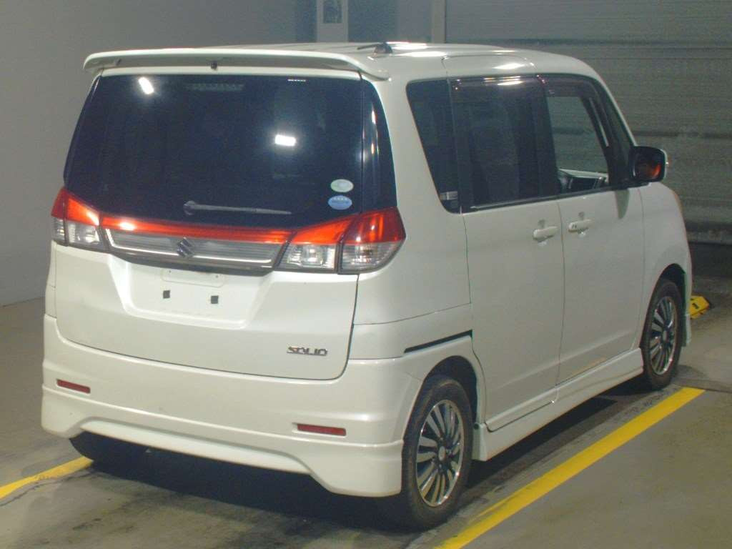 2011 Suzuki Solio MA15S[1]