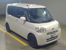 2012 Daihatsu Tanto