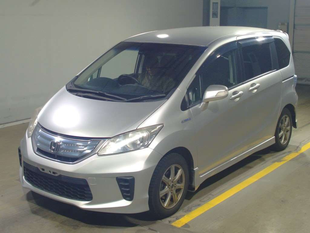 2011 Honda Freed hybrid GP3[0]