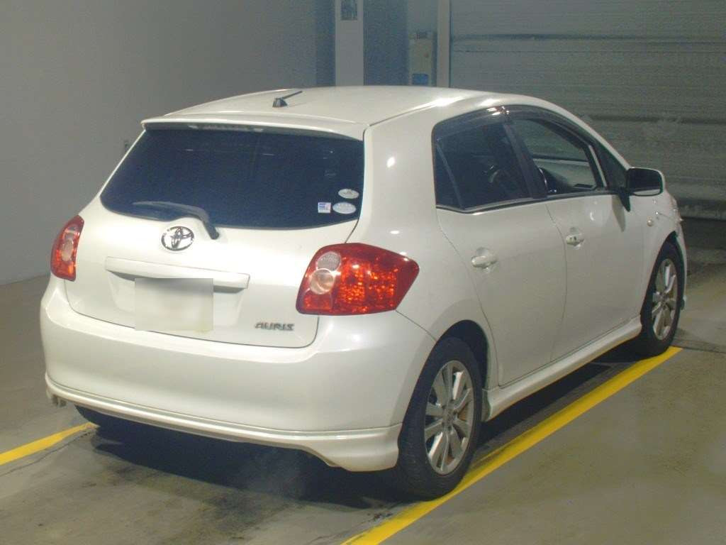 2006 Toyota Auris NZE151H[1]