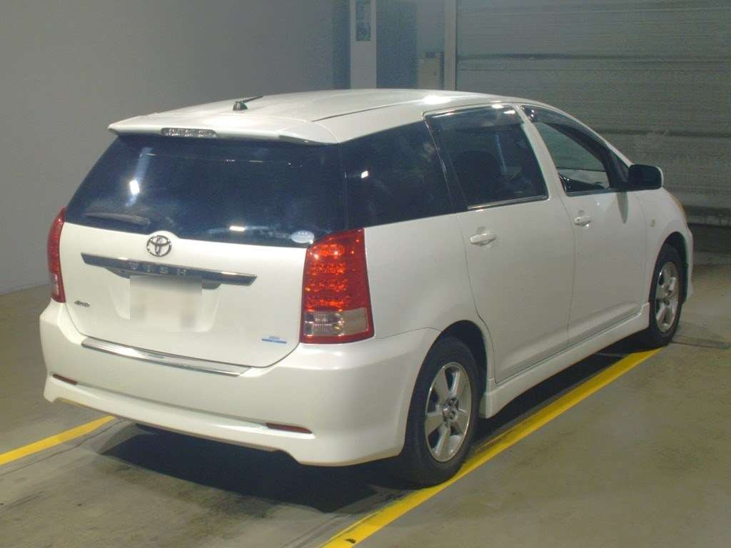 2006 Toyota Wish ZNE14G[1]