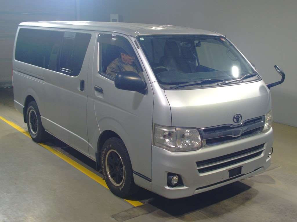 2012 Toyota Hiace Van KDH201V[2]