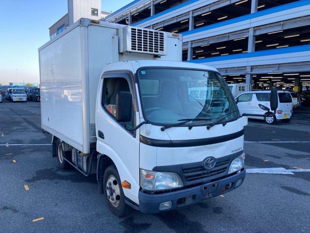 2010 Toyota Toyoace Truck XZU308[2]